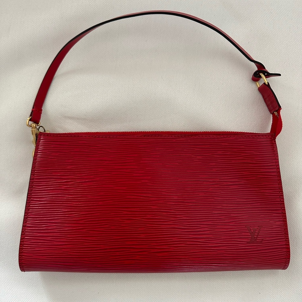 Louis Vuitton Pochette